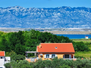 CROWONDER Sunset Apartments with Amazing View!!!